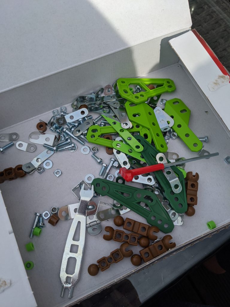 Meccano Dinosaurs